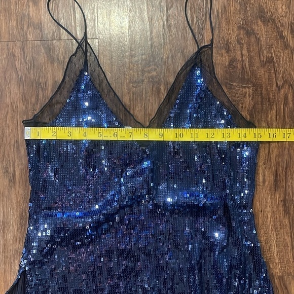 NWT Free People Women's Blue Sassy Sequin Tank Top Size S Lace V-Neck Intimately - Picture 9 of 14